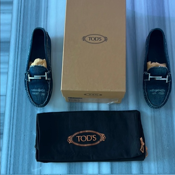 Tod's Blue Leather Loafers with Gold Hardware